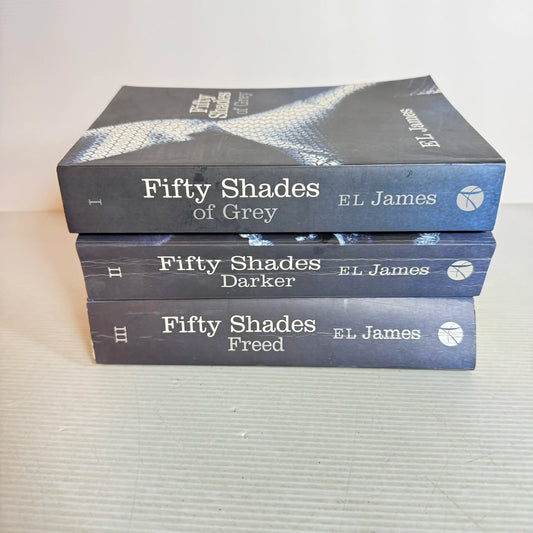 Fifty Shades Of Grey Book Bundle x3 (2028) Grey/Darker/Freed