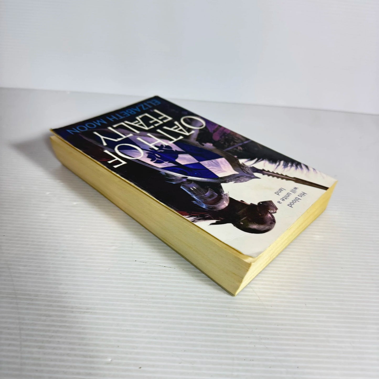 Oath Of Fealty (Book 1 Paladin's Legacy) - Elizabeth Moon