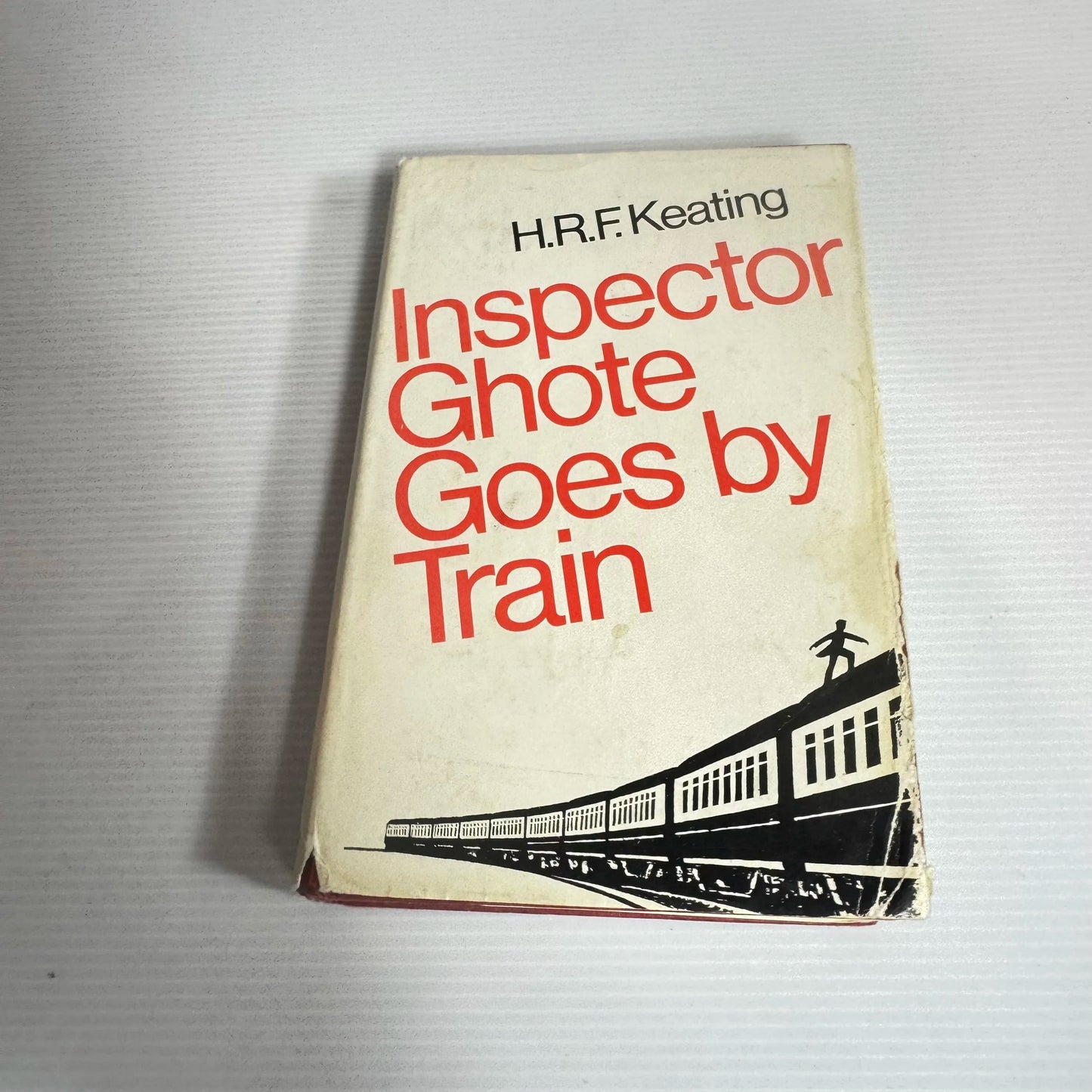 Inspector Ghote Goes By Train - H.R.F. Keating (Vintage 1973)