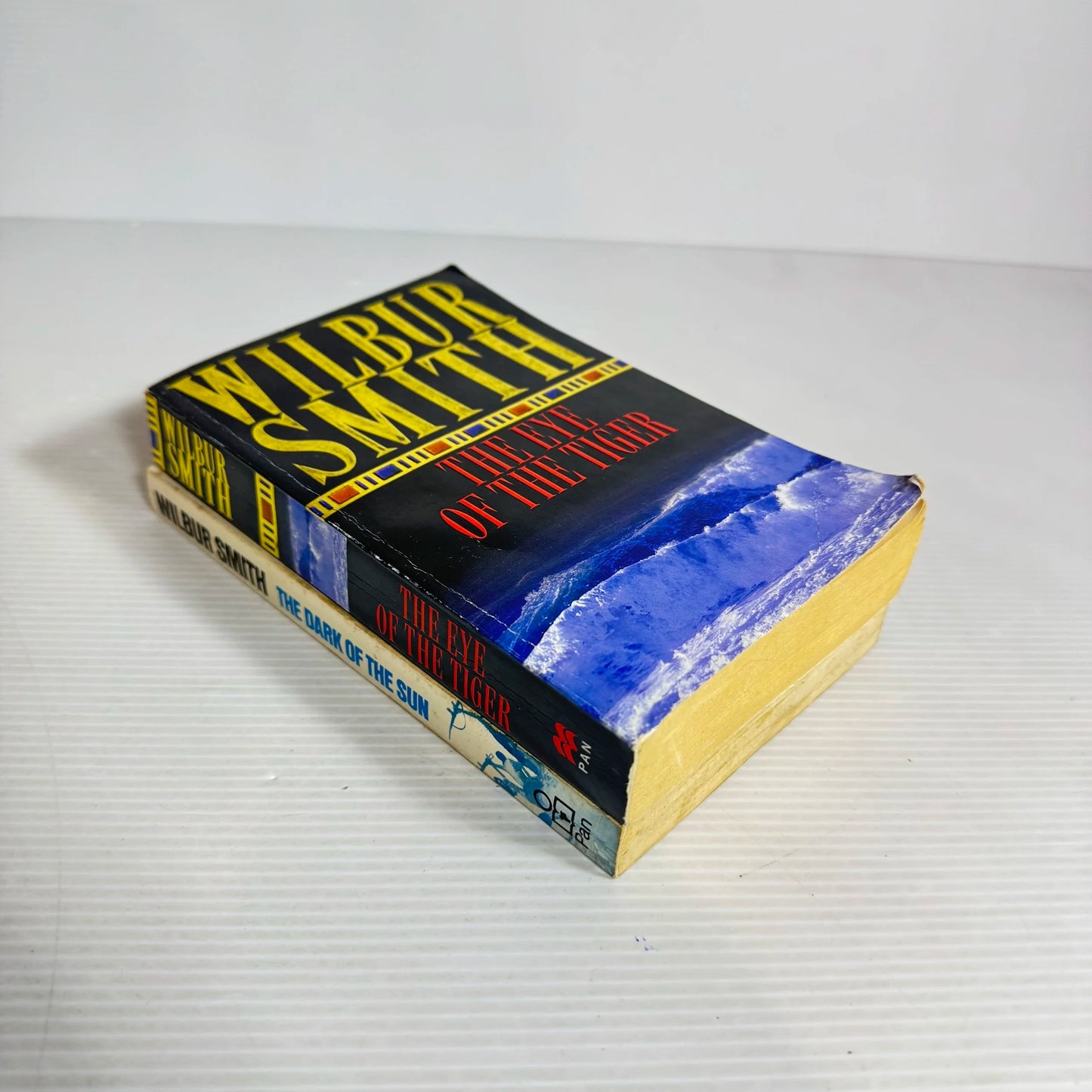 Wilbur Smith Book Bundle x 2 The Eye of the Tiger (1998) & The Dark of The Sun (1968)