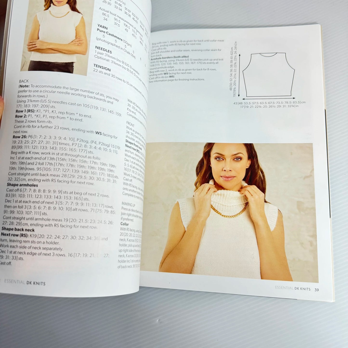 Essential DK Knits : Ten Hand Knit Designs - Quail Studio