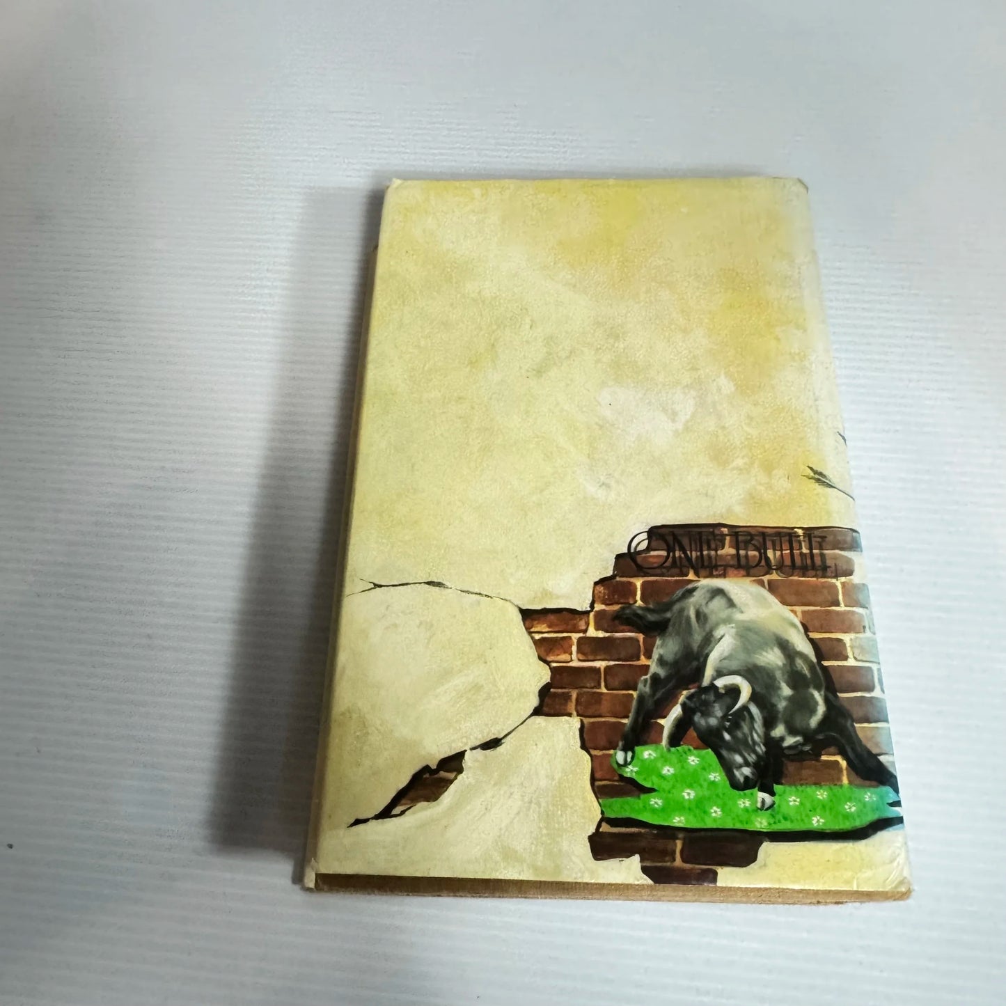 A Wayside Tavern - Norah Lofts (Vintage 1981)