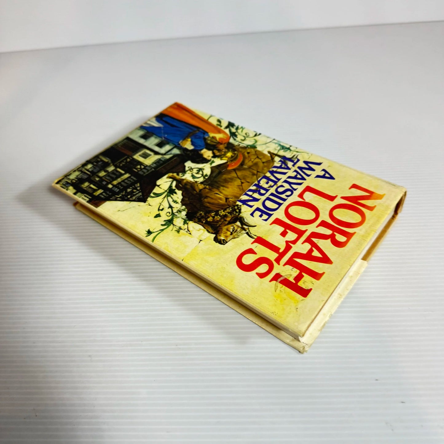 A Wayside Tavern - Norah Lofts (Vintage 1981)