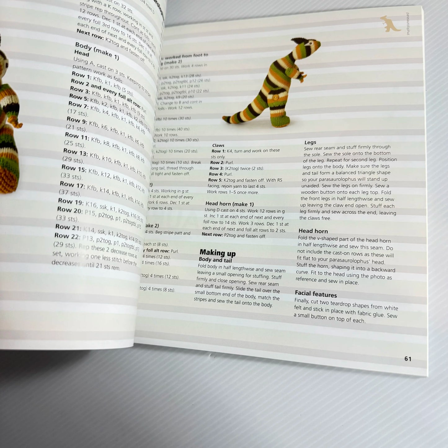 Knitted Dinosaurs : A Collection of Prehistoric Pals to Knit from Scratch - Tina Barrett