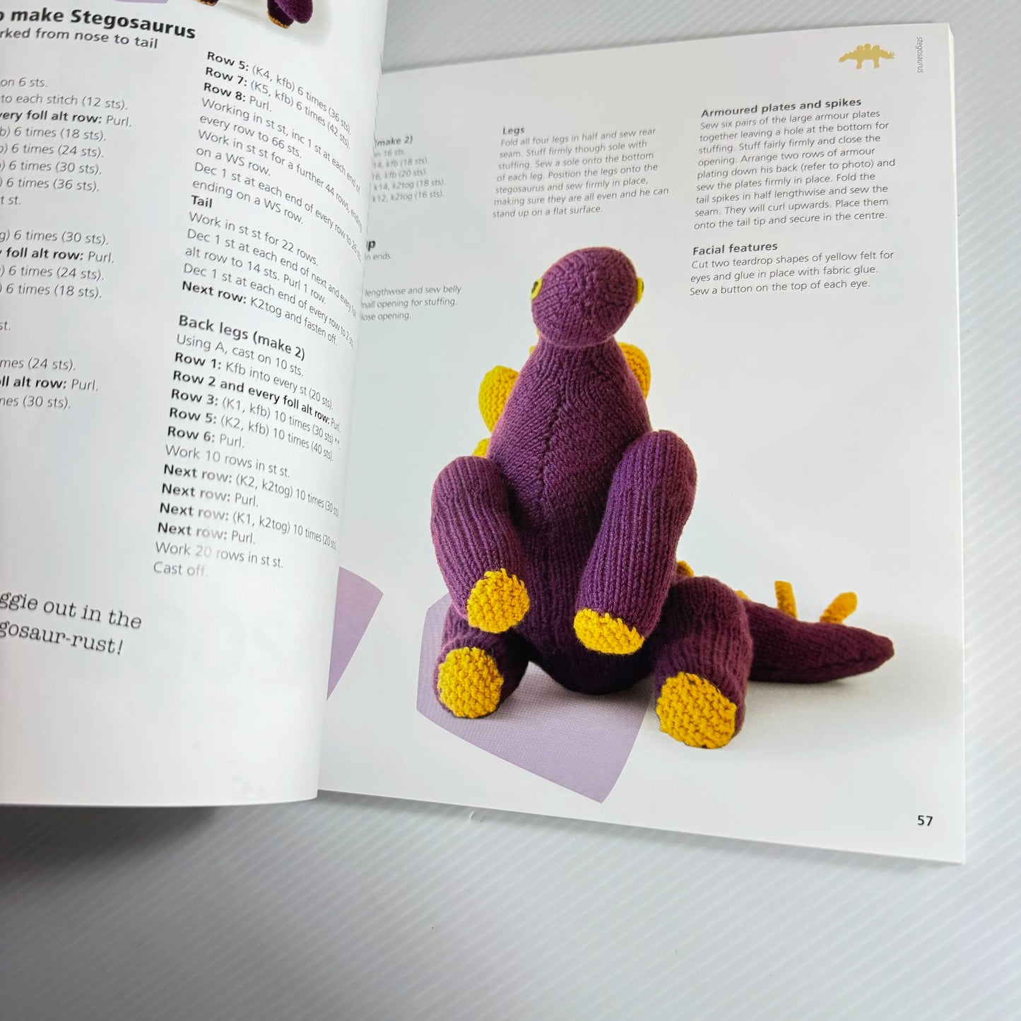 Knitted Dinosaurs : A Collection of Prehistoric Pals to Knit from Scratch - Tina Barrett