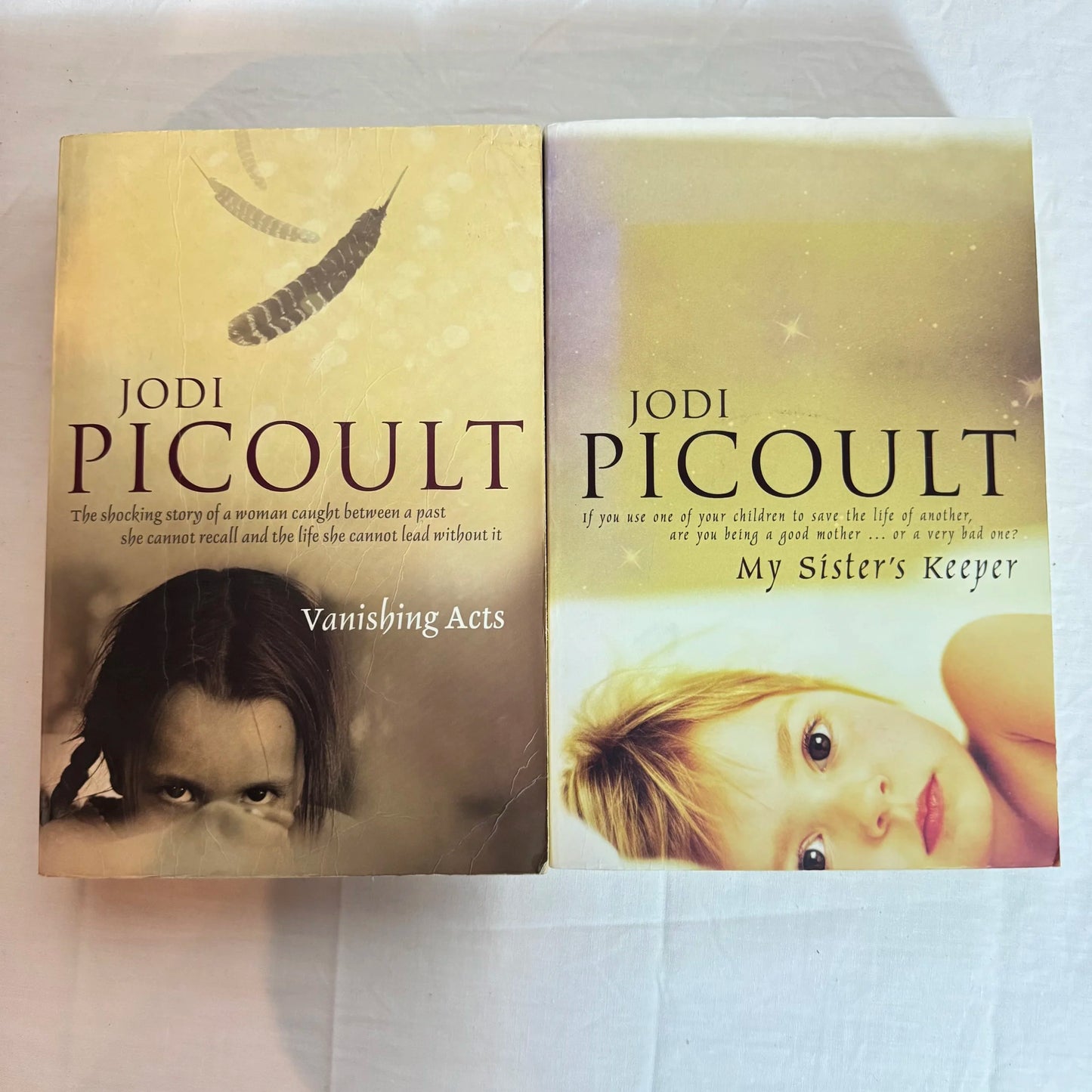 Jodi Picoult - Book Bundle x 2 - Vanishing Acts & My Sister's Keeper