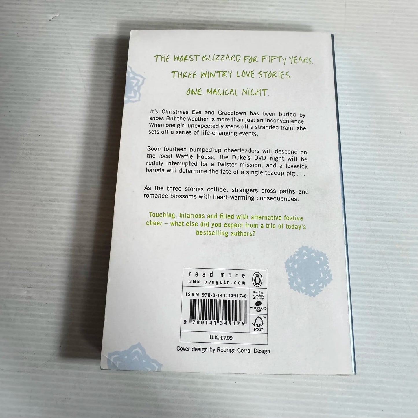 Let It Snow : Three Holiday Romances - John Green, Maureen Johnson & Lauren Myracle