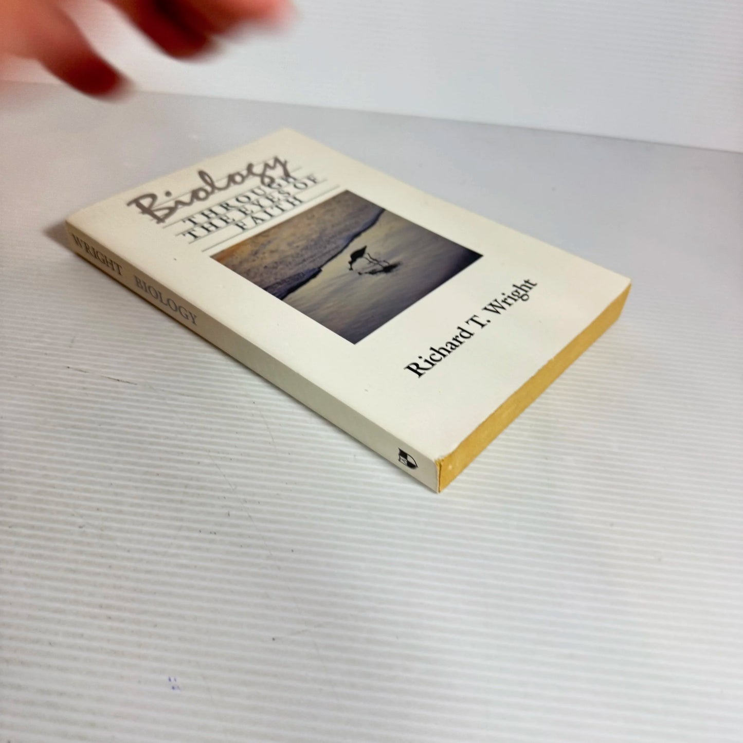 Biology: Through The Eyes Of Faith - Richard T. Wright