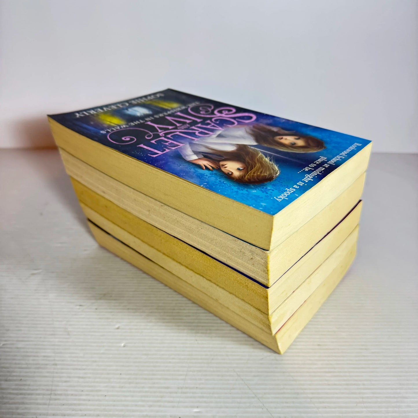 Scarlet And Ivy - Sophia Cleverly Book Bundle x 5 Books (211)