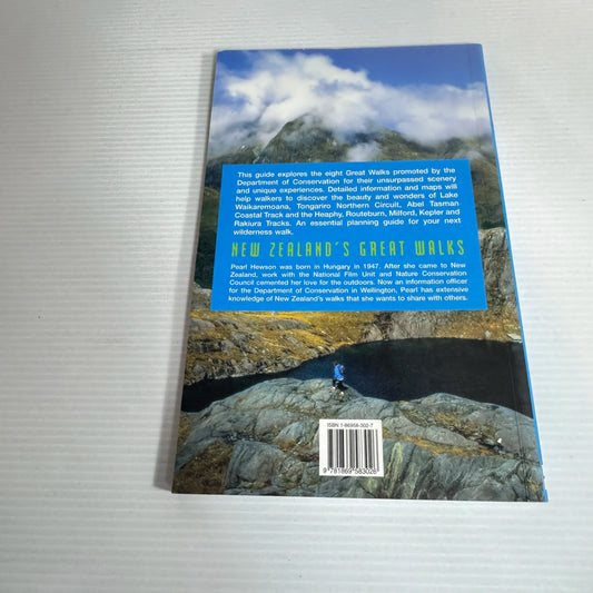 New Zealand's Great Walks - Pearl Hewson