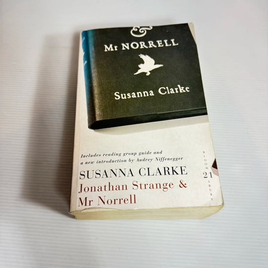Susanna Clarke - Jonathan Strange & Mr Norell (includes reading group guide)