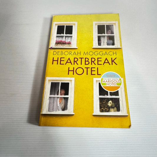 Heartbreak Hotel - Deborah Moggach