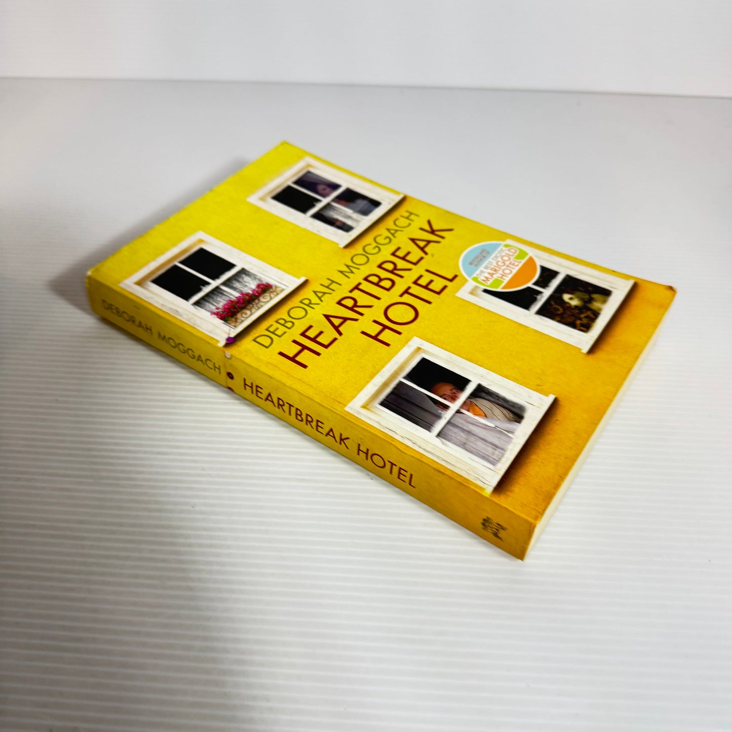 Heartbreak Hotel - Deborah Moggach