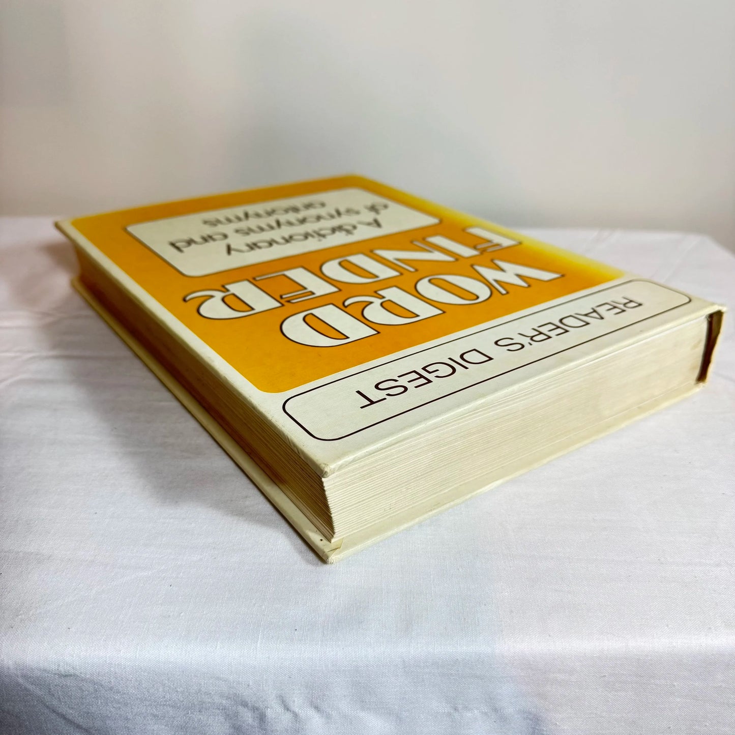 Reader's Digest Word Finder - A dictionary of Synonyms and Antonyms