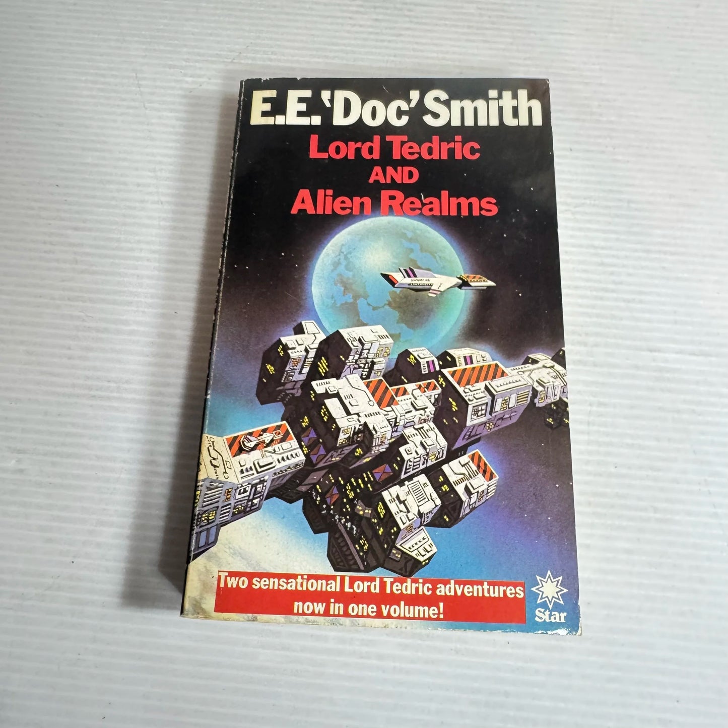 Lord Tedric and Alien Realms - E.E. 'Doc' Smith (Vintage 1978)