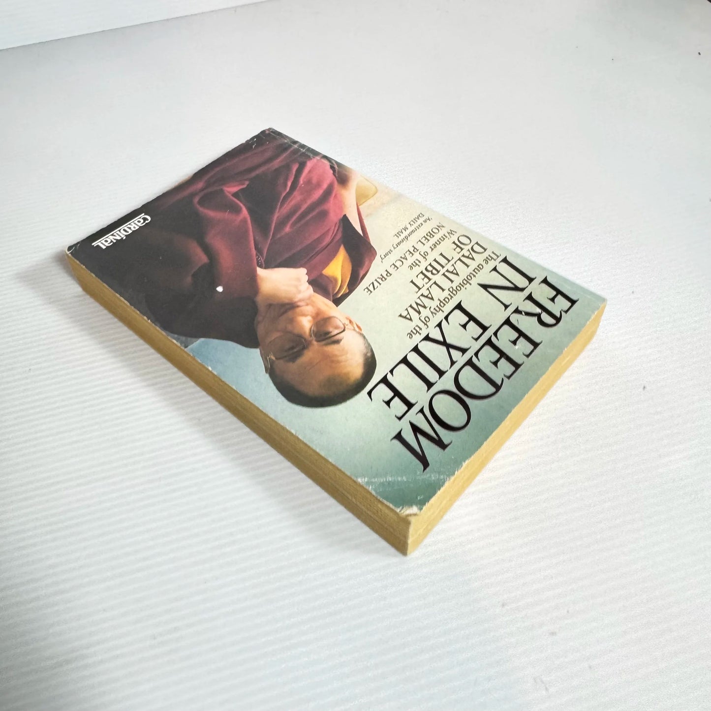 Freedom In Exile: The Autobiography Of The Dalai Lama Of Tibet (Vintage 1991)