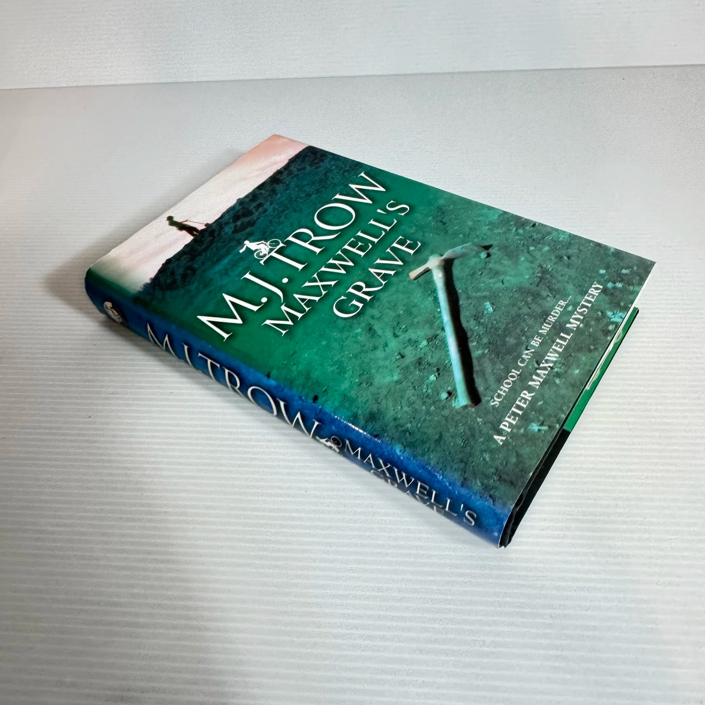 Maxwell's Grave - M.J. Trow