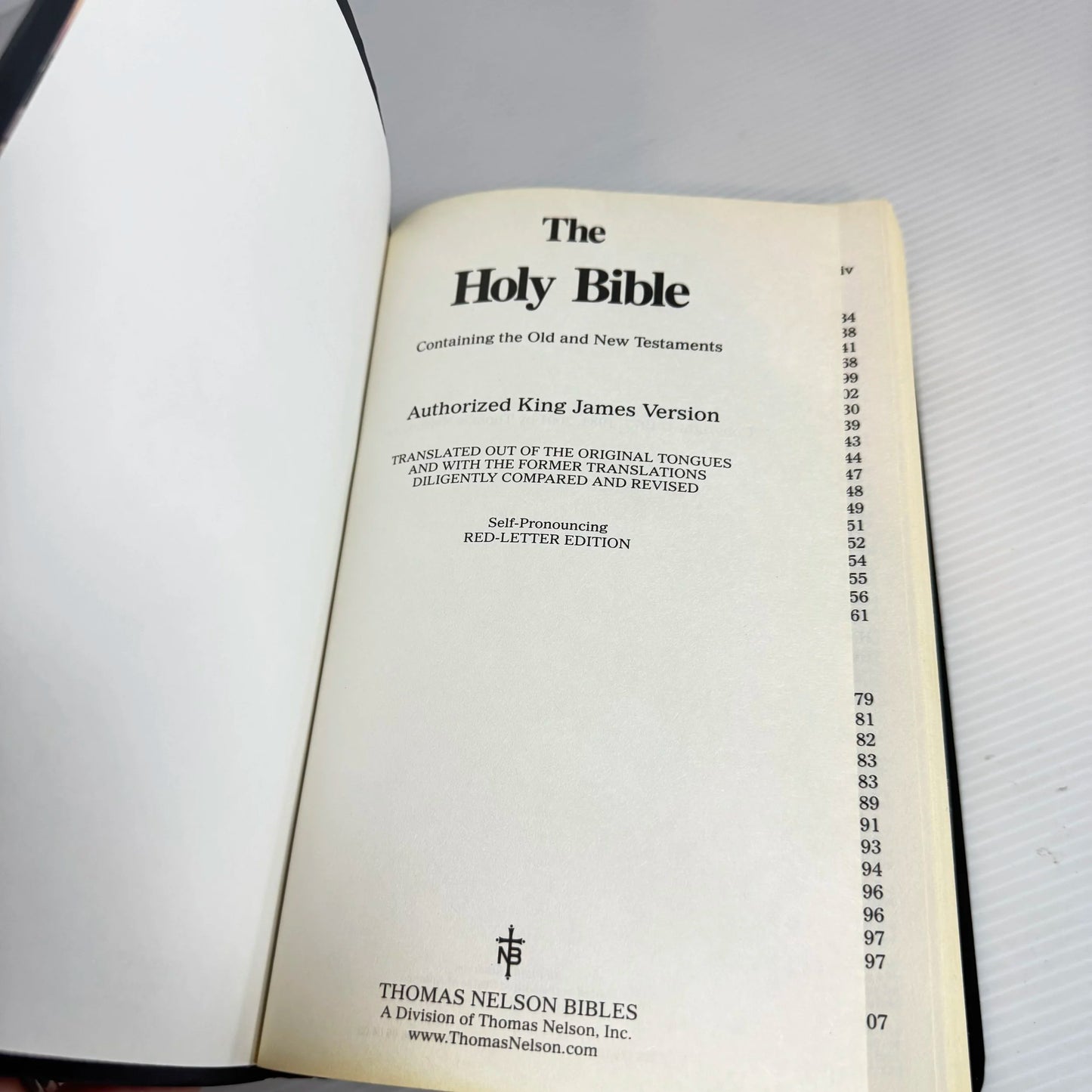 Holy Bible : King James Version : Dictionary/Concordance