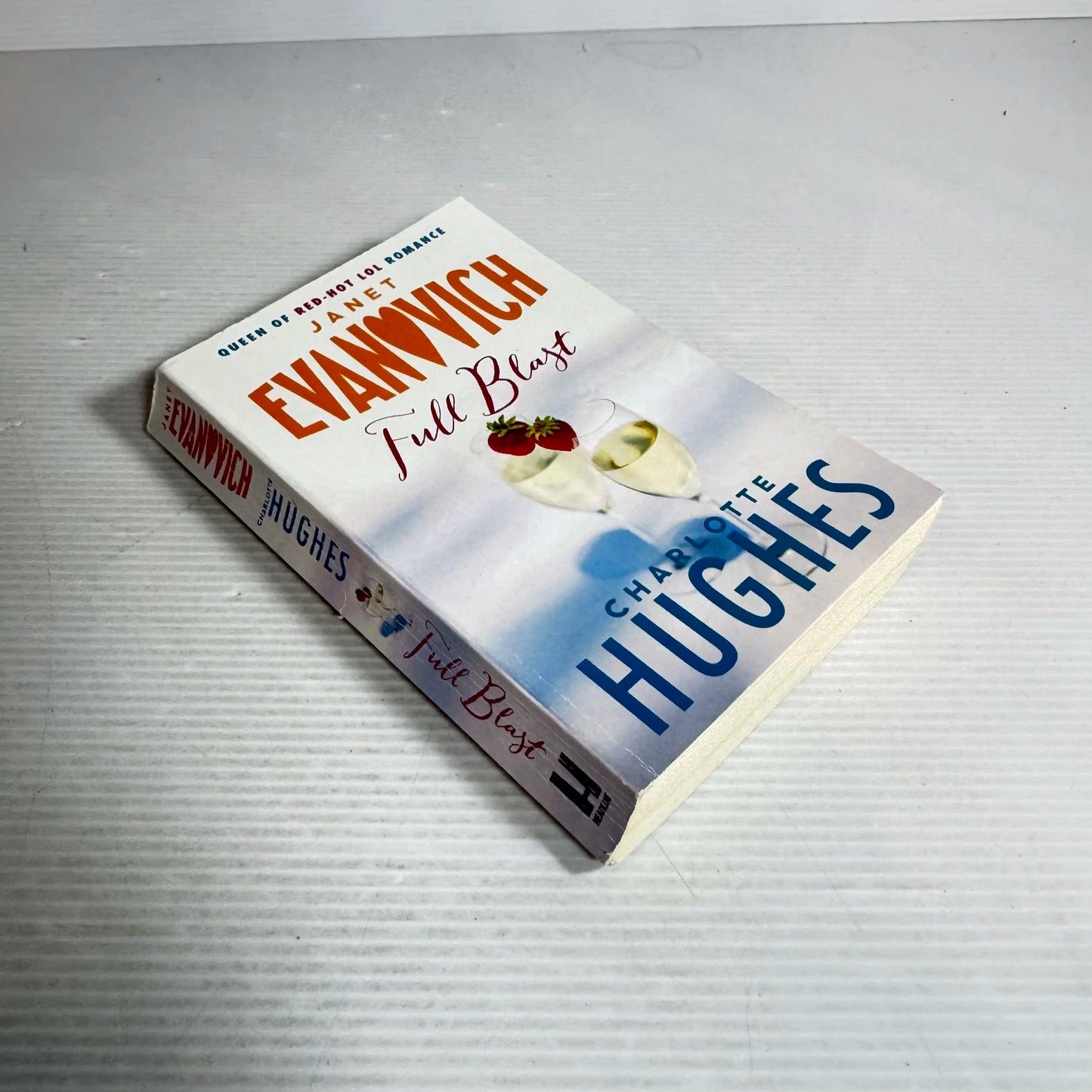 Full Blast - Janet Evanovich and Charlotte Hughes