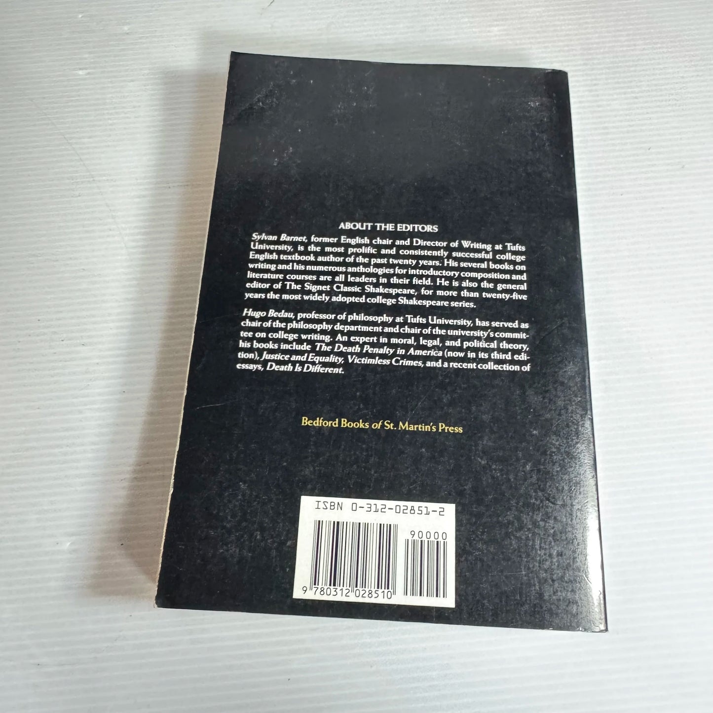 Current Issues And Enduring Questions: Methods And Models Of Argument - Syliva Barnet & Hugo Bedau