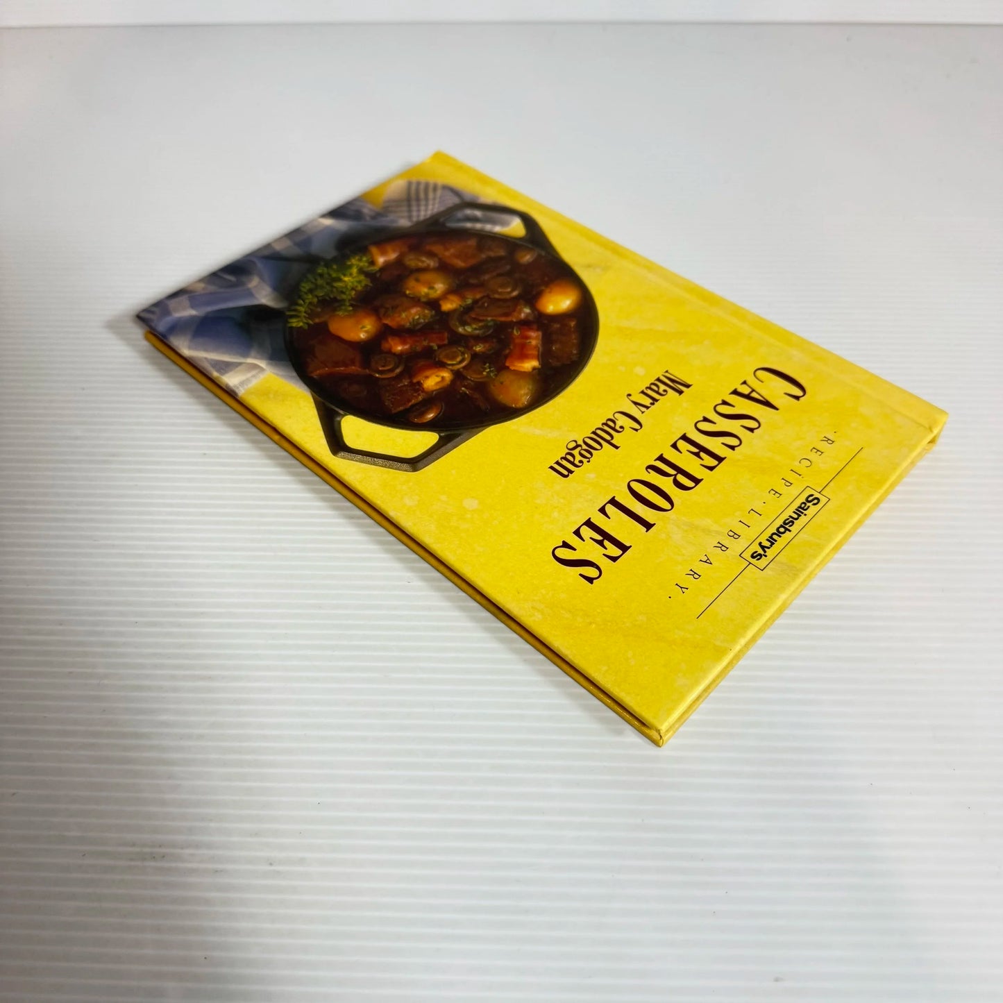 Casseroles - Mary Cadogan (Vintage 1986)