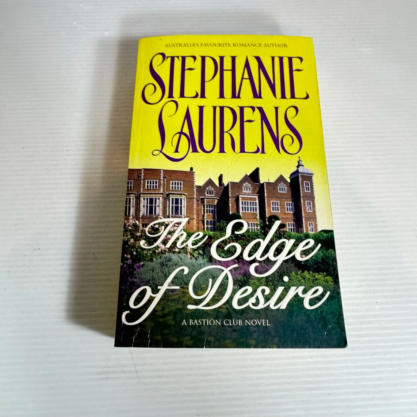 The Edge of Desire - Stephanie Laurens