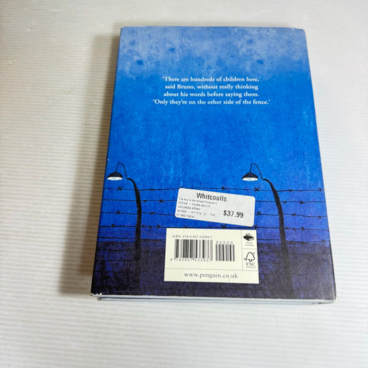 The Boy In The Striped Pyjamas - John Boyne & Oliver Jeffers