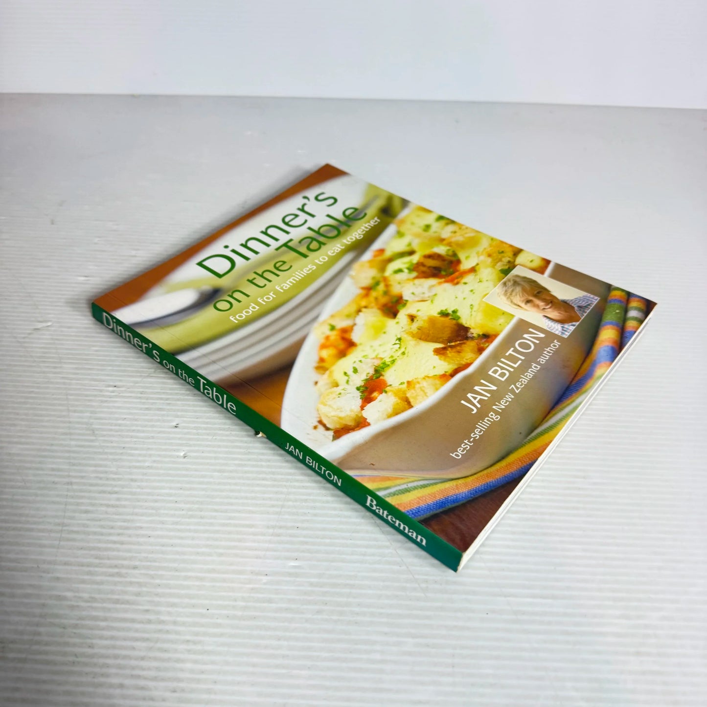Dinner's On The Table - Jan Bilton