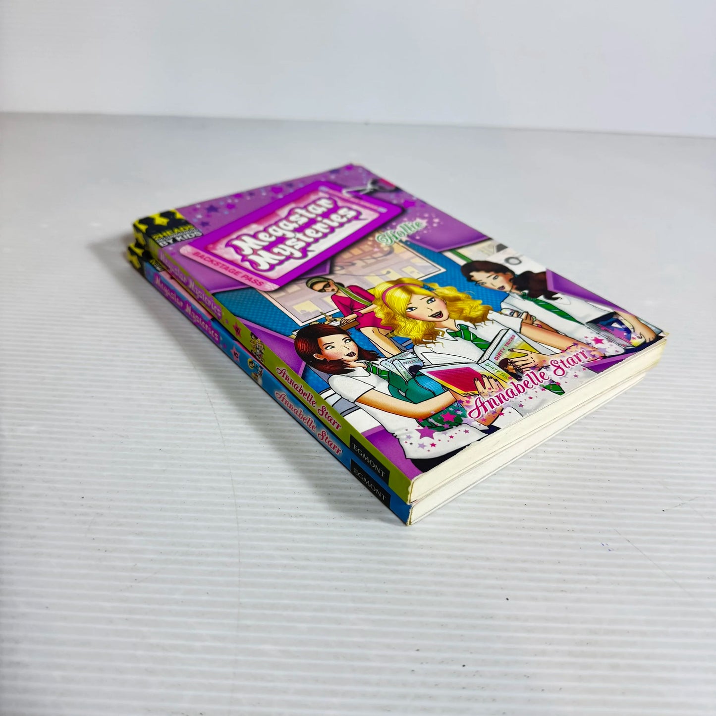 Megastar Mysteries - Annabelle Starr Book Bundle x 2 Hollie & Honeydale