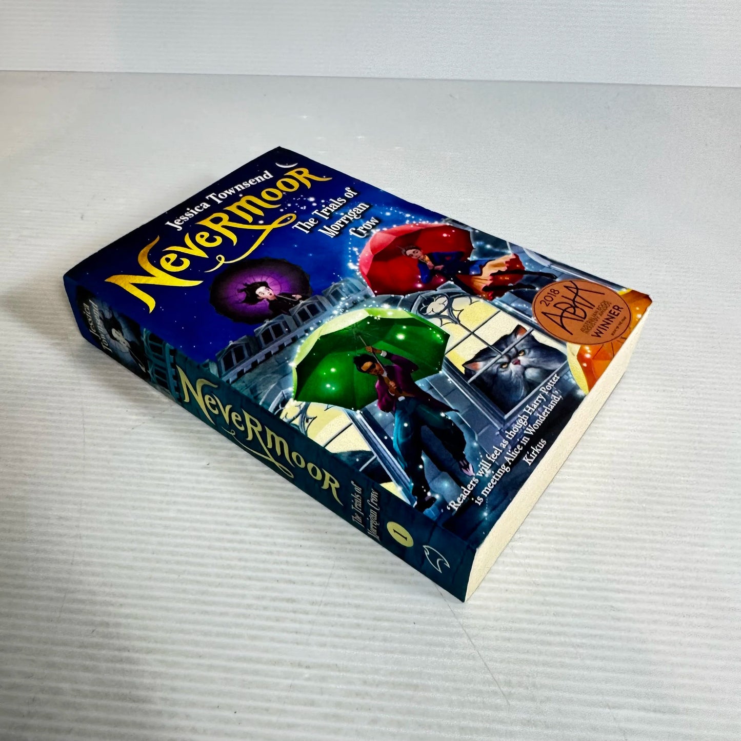 Nevermoor: The Trials Of Morrigan Crow (Book 1) - Jessica Townsend