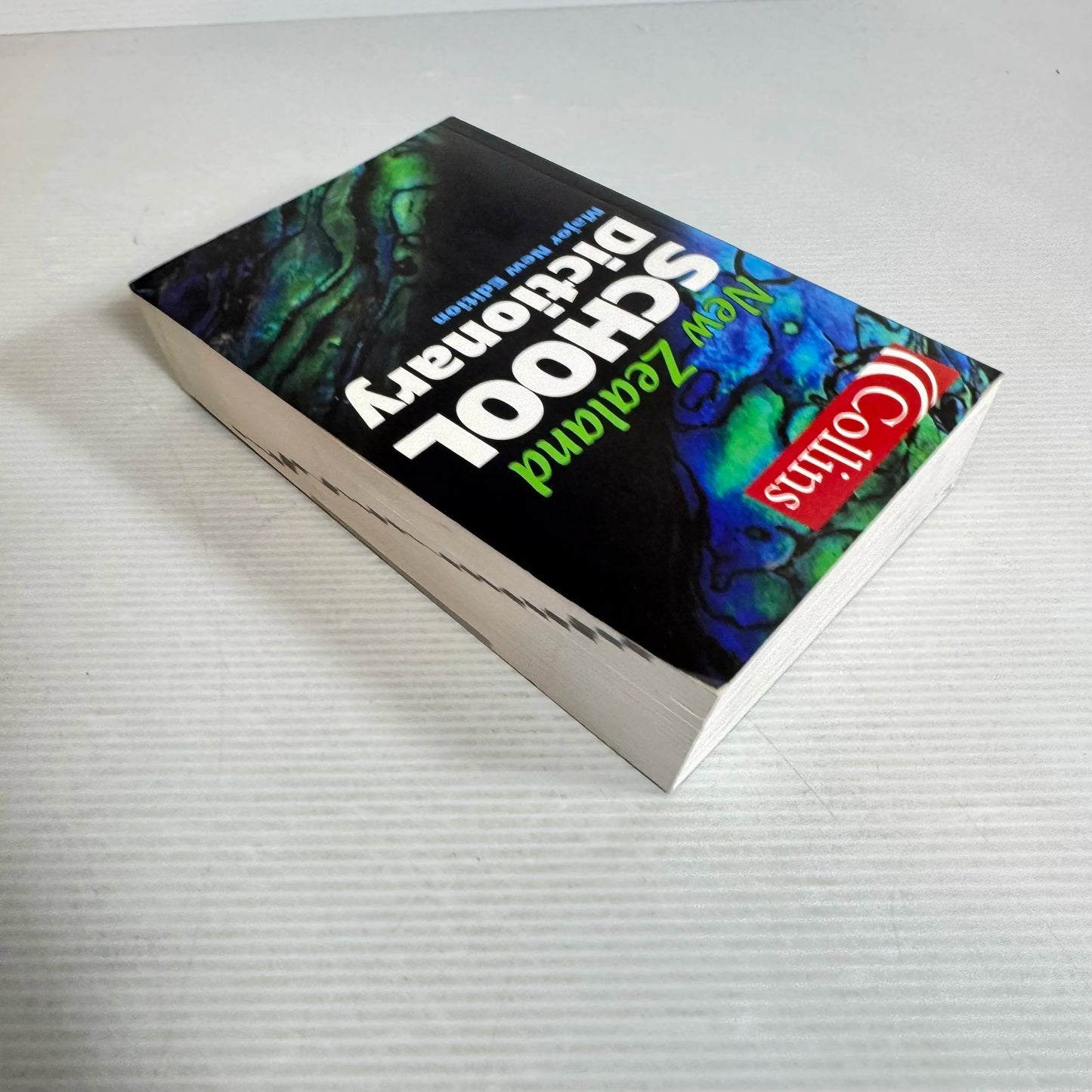 Collins New Zealand School Dictionary: Major New Edition