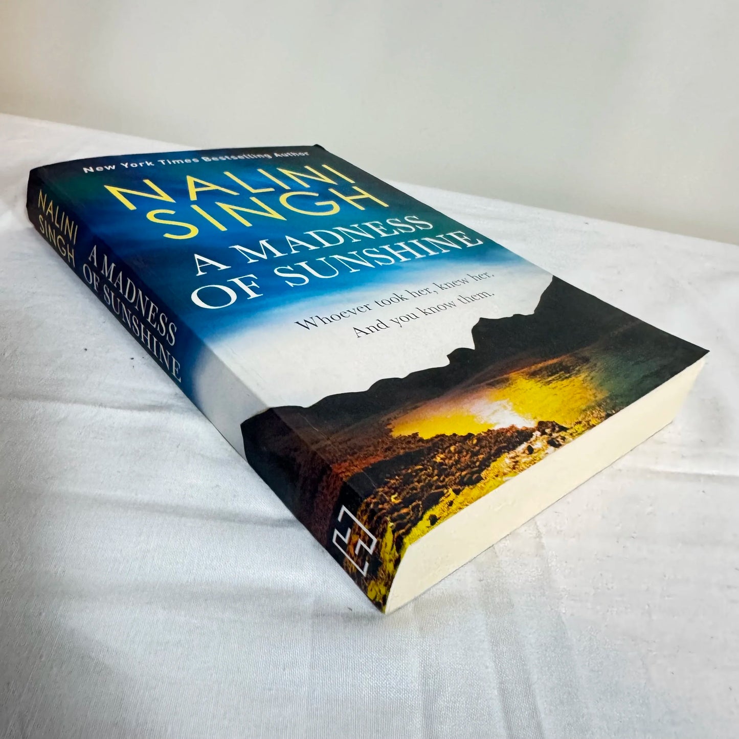 A Madness of Sunshine - Nalini Singh