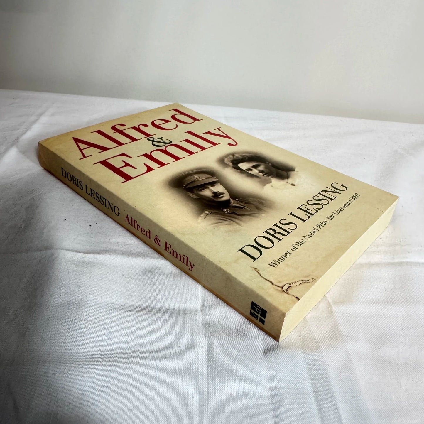 Alfred & Emily - Doris Lessing