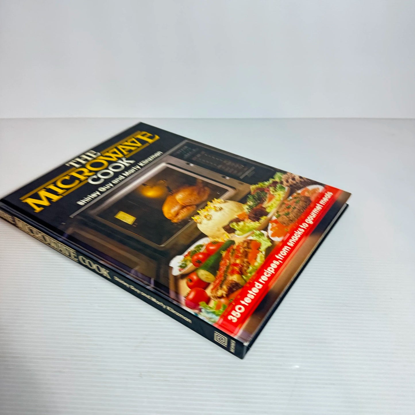 The Microwave Book : Shirley Guy and Marty Klinzman (Vintage 1985)