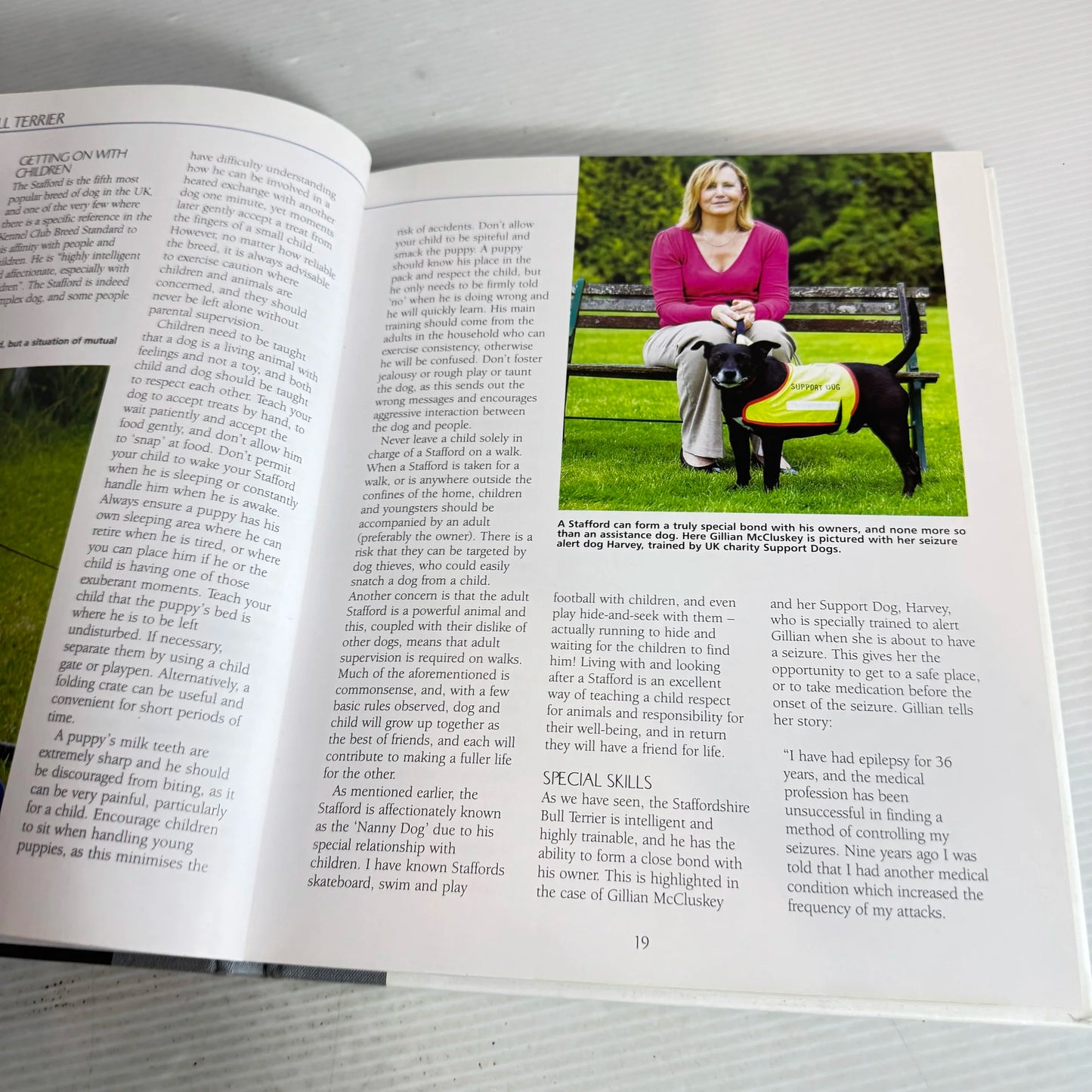 Staffordshire Bull Terrier : Best of Breed - Edited by Alex Waters