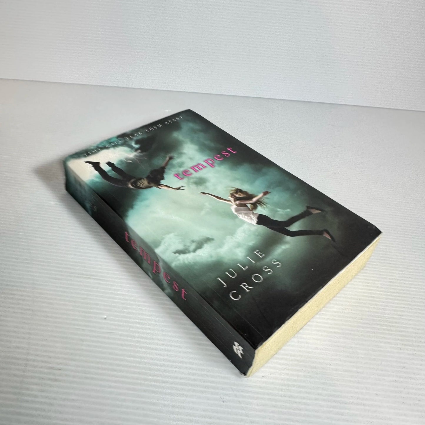 Tempest - Julie Cross