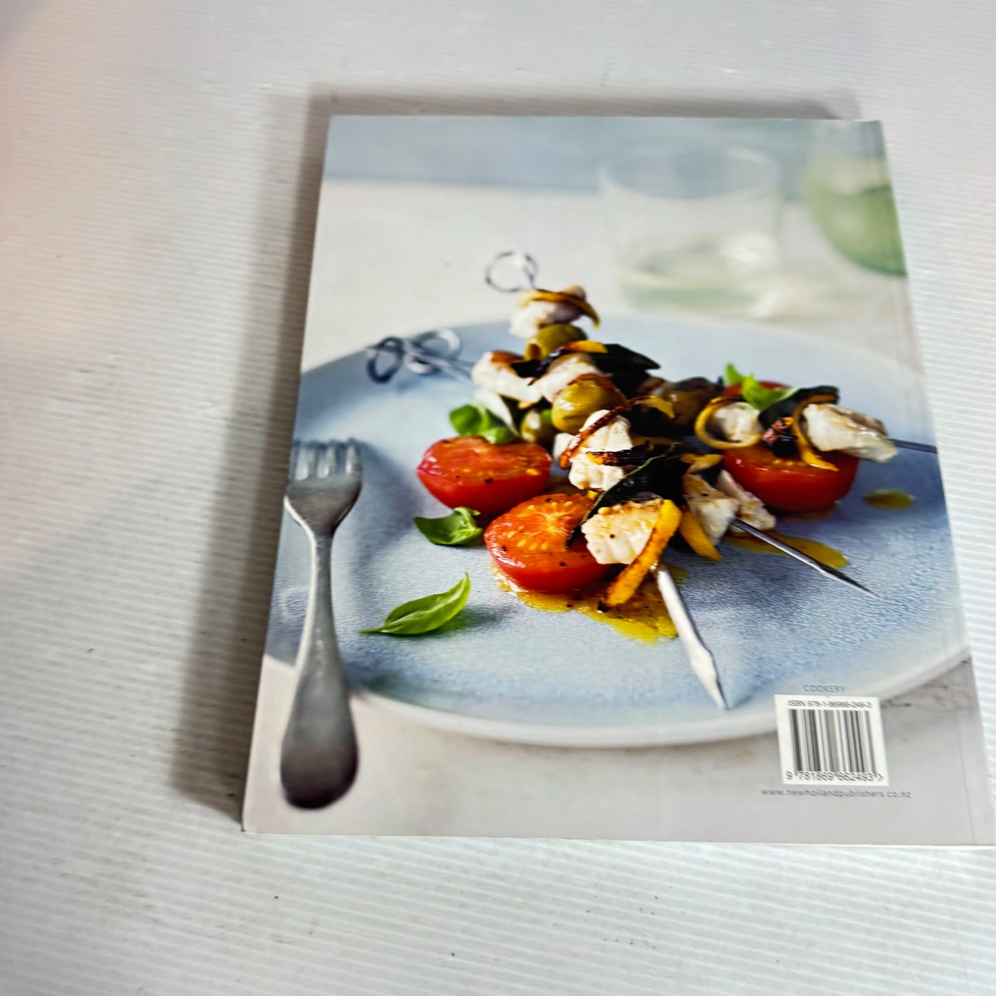 Julie Biuso's Never-Ending Summer : Stunning Barbecue Dishes to Tempt You All Year Round