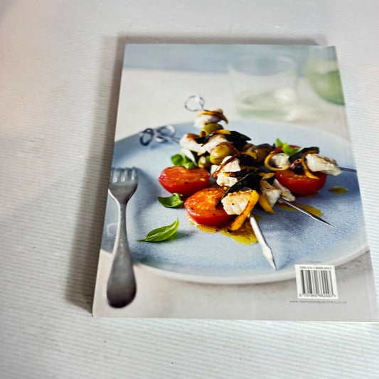 Julie Biuso's Never-Ending Summer : Stunning Barbecue Dishes to Tempt You All Year Round