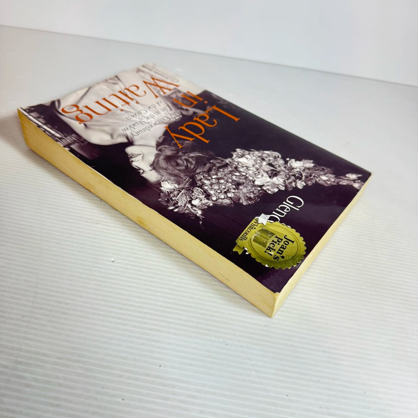 Lady In Waiting : My Extraordinary Life in the Shadow of the Crown - Anne Glenconner