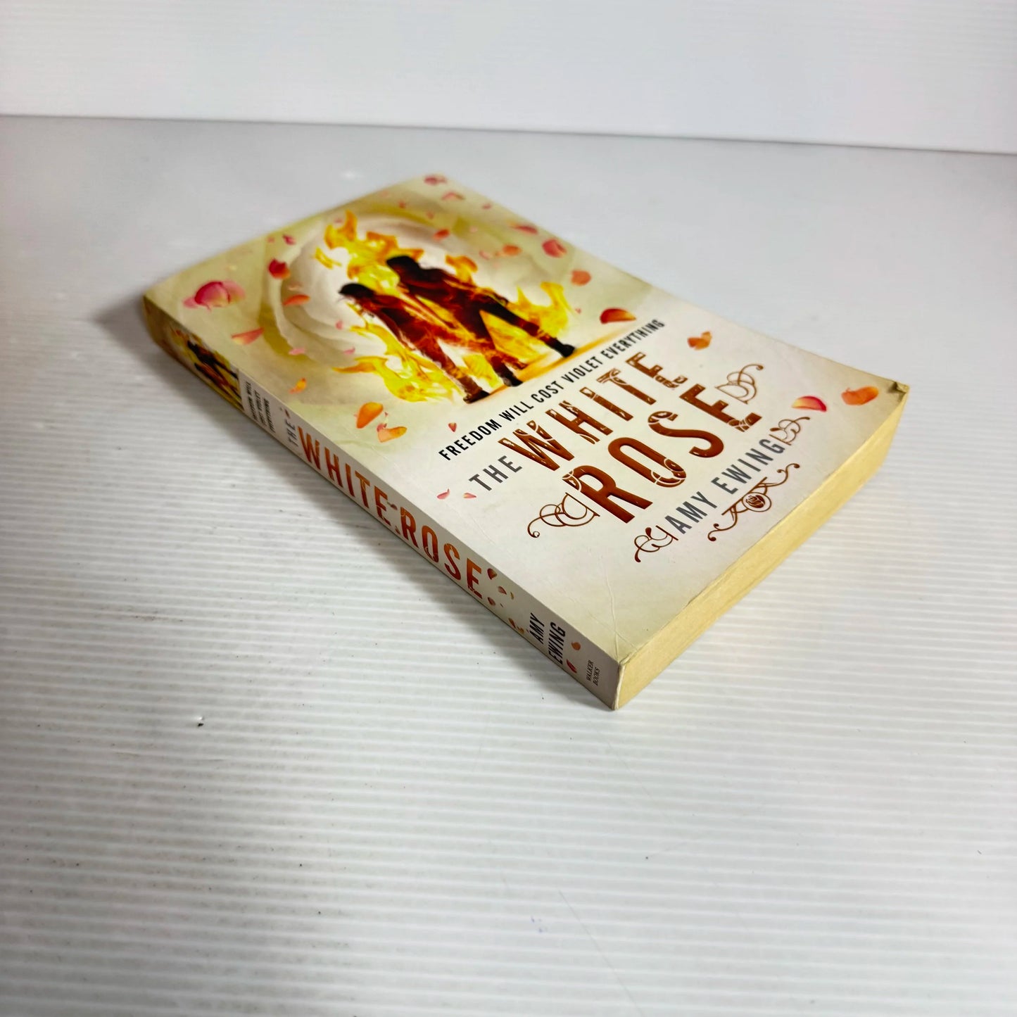 The White Rose - Amy Ewing