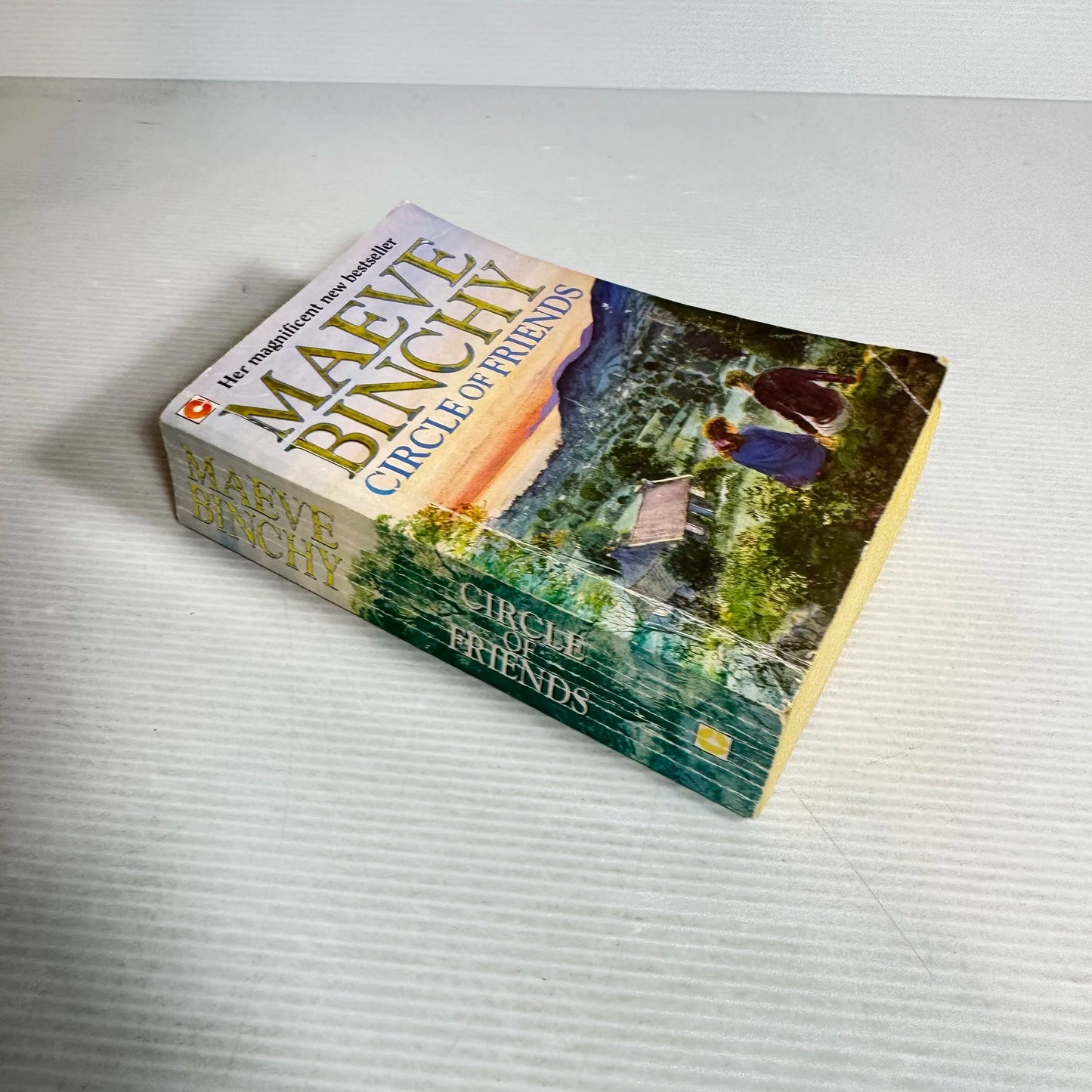 Circle of Friends - Maeve Binchy