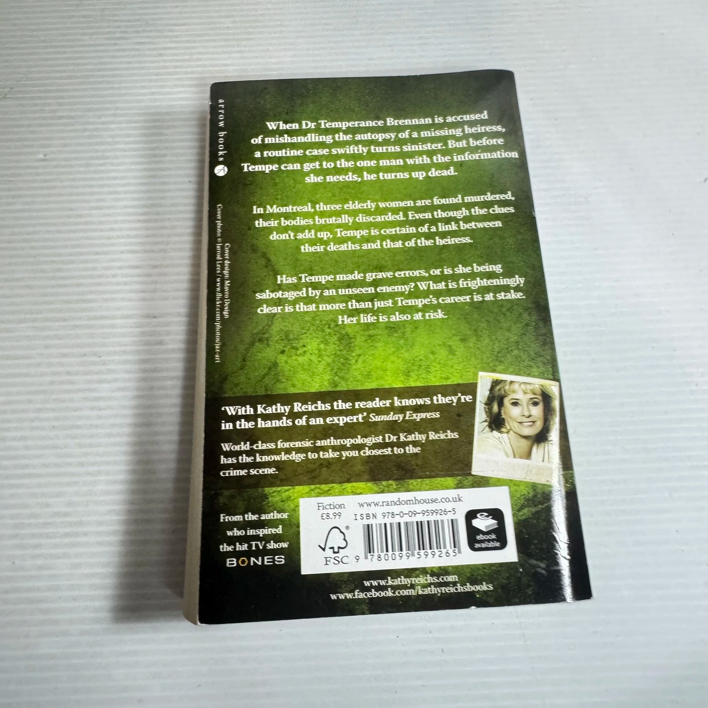 206 Bones - Kathy Reichs