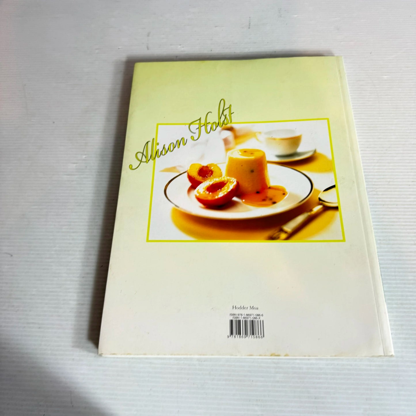 Alison Holst Cooks : Cooking Food for Warmer Days