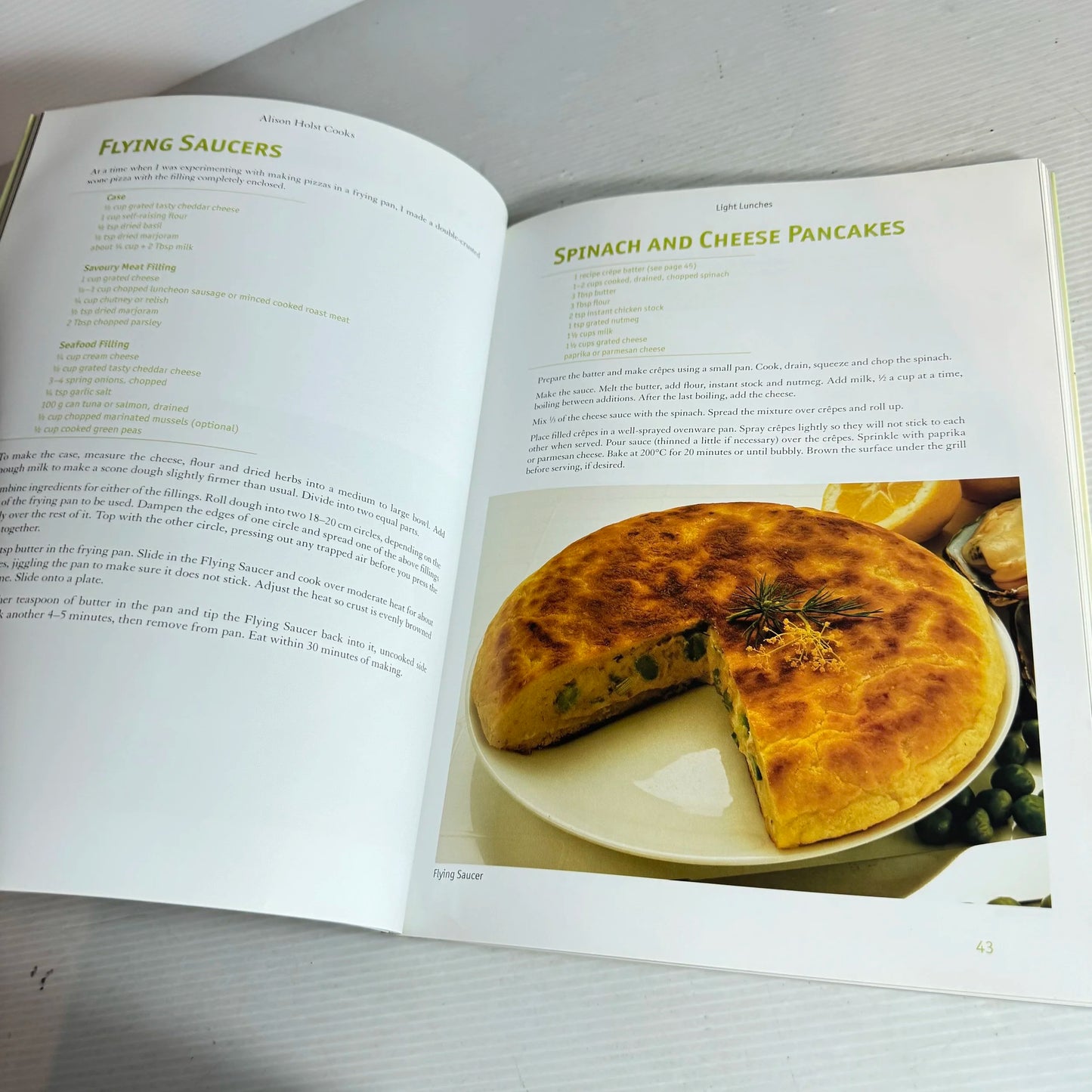 Alison Holst Cooks : Cooking Food for Warmer Days