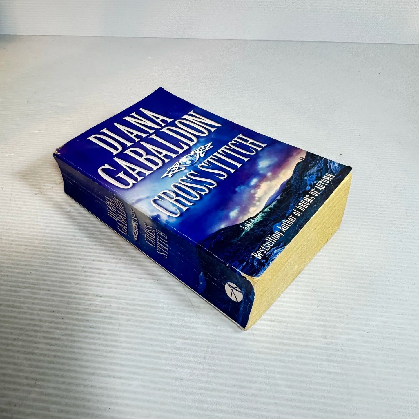 Cross Stitch - Diana Gabaldon