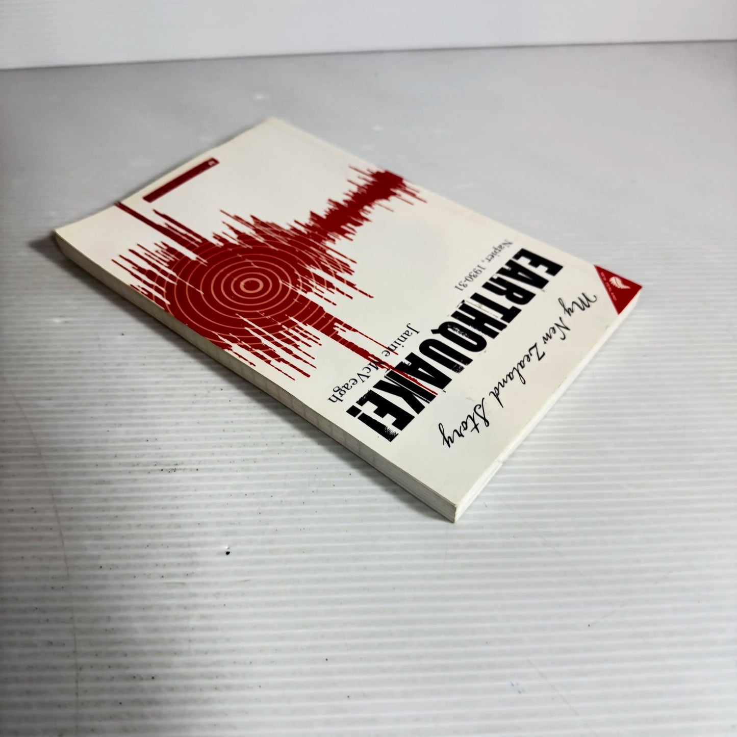 Earthquake! - Janine McVeagh