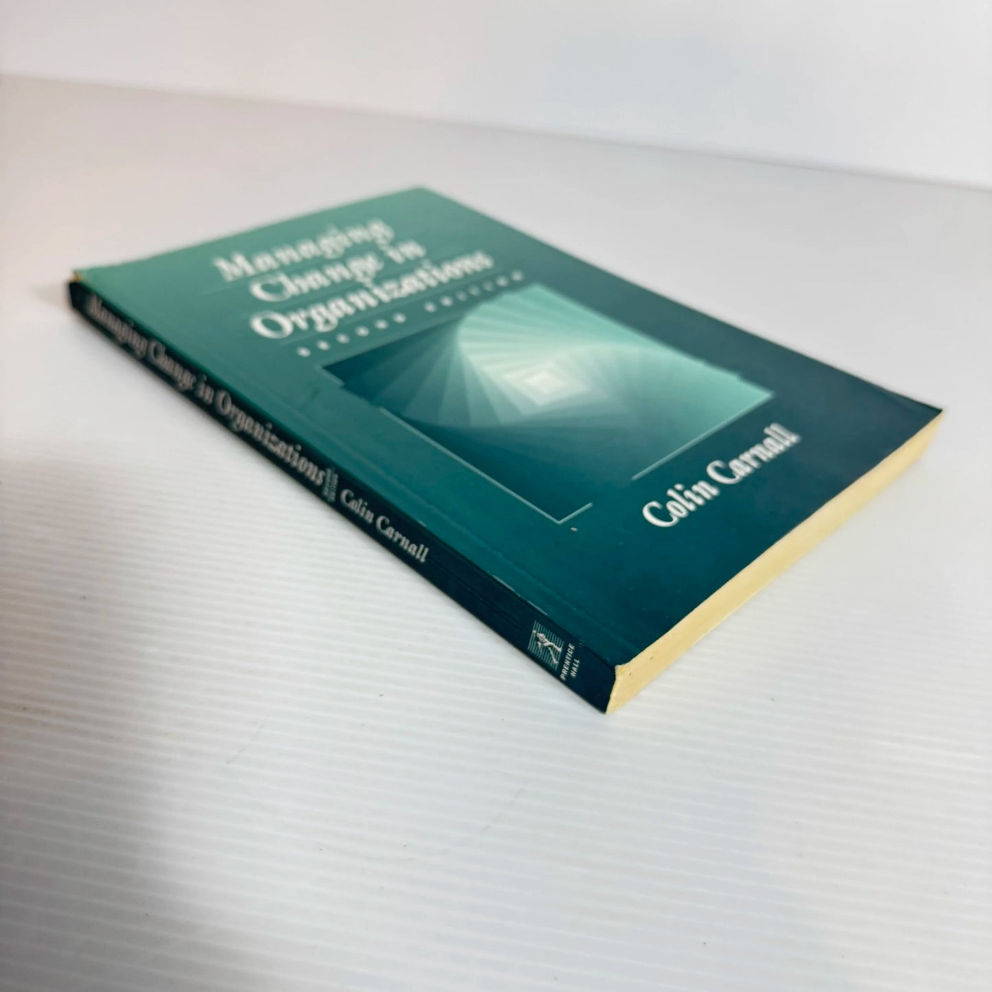 Managing Change In Organizations - Colin Carnall