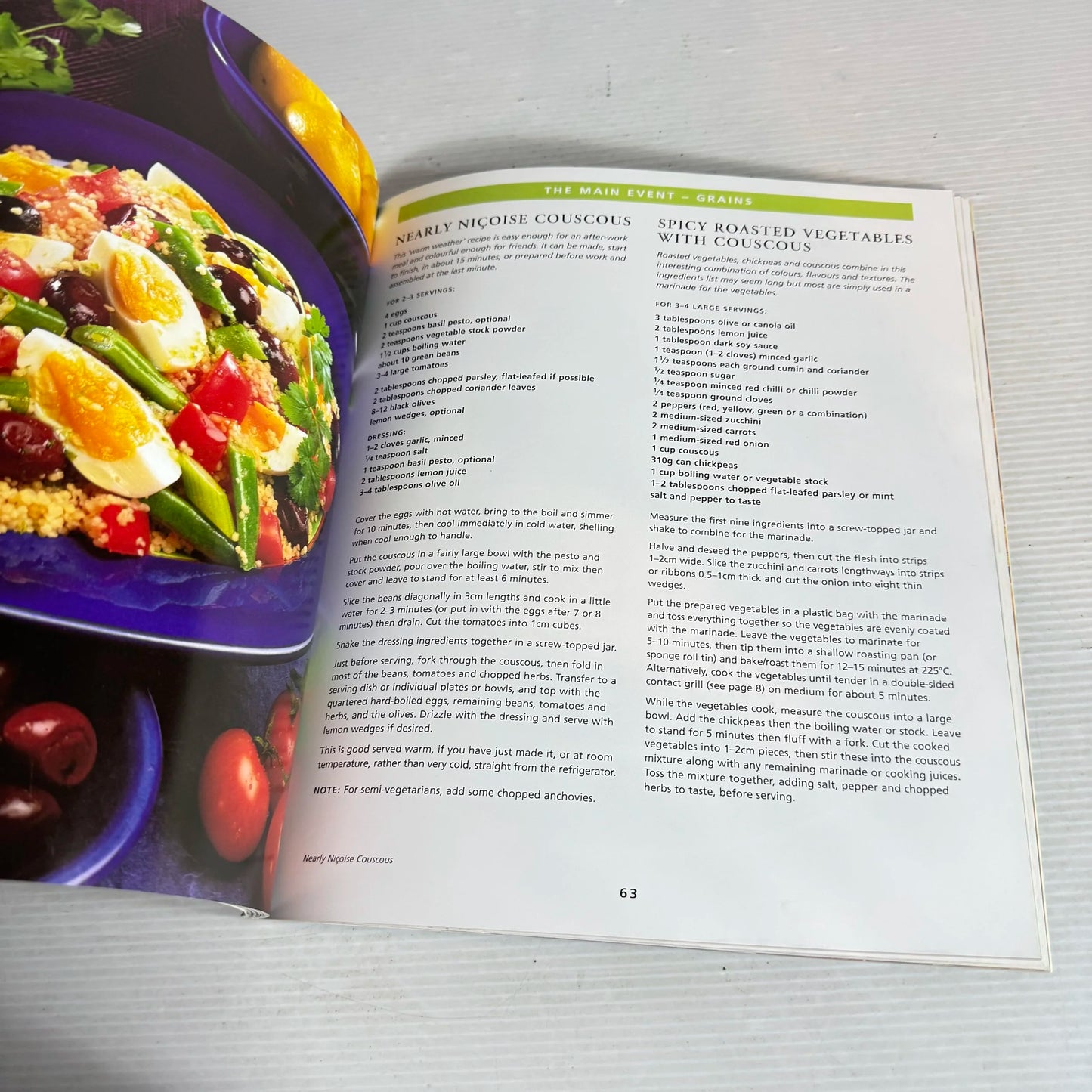 Very Easy Vegetarian Cookbook - Alison Holst & Simon Holst (Vintage 1988)