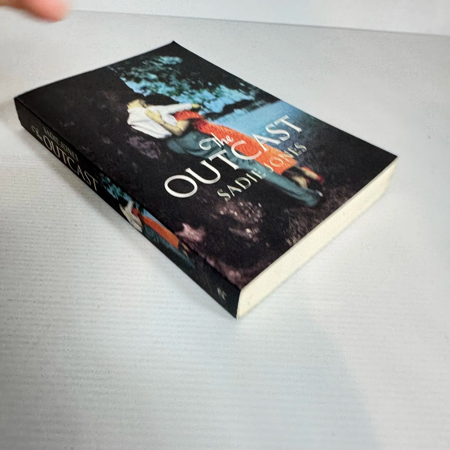 The Outcast - Sadie Jones