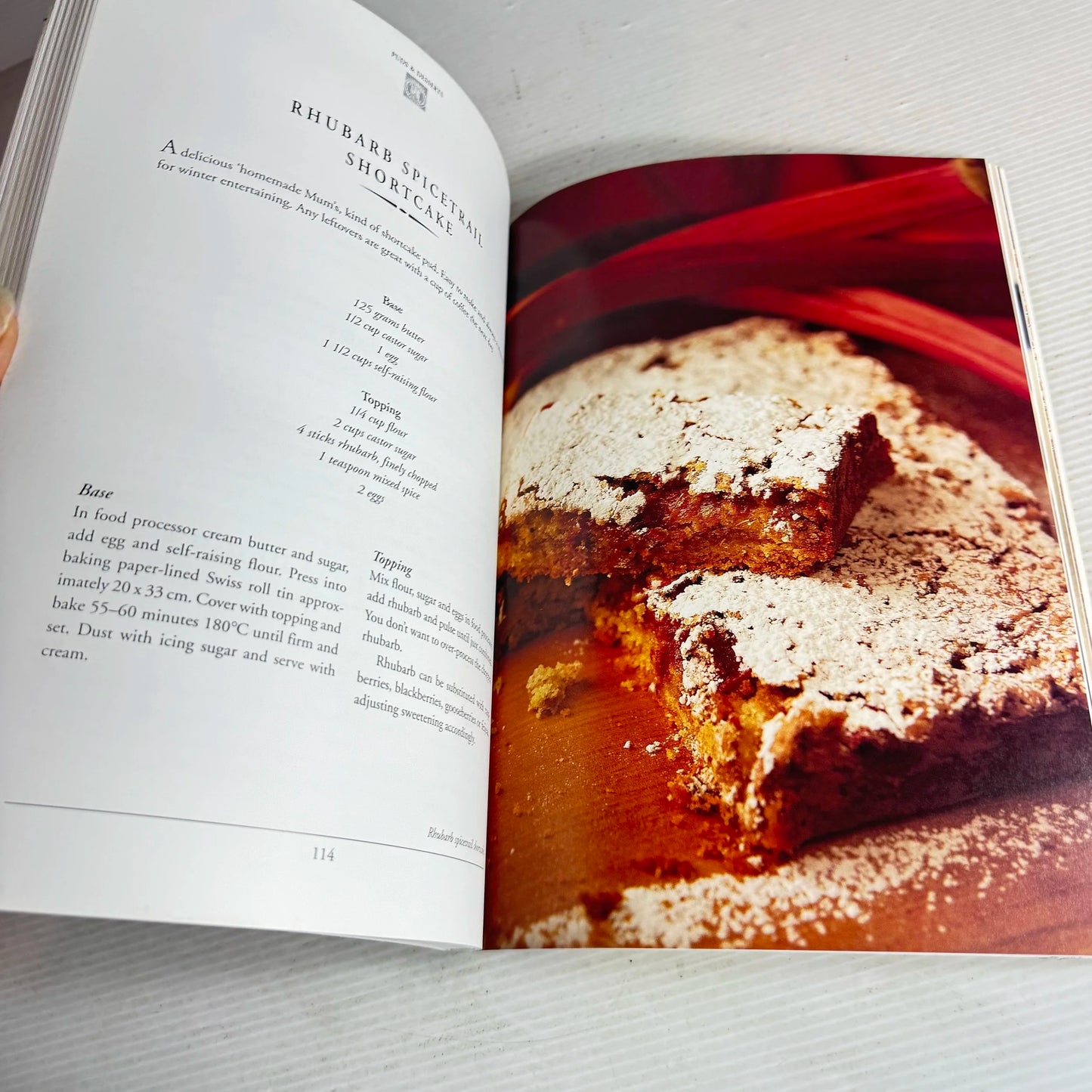 Jo Seagar's You Shouldn't Have Gone To So Much Trouble, Darling (Vintage 1998)